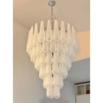 Venetian Luxury Mid Century-Modern "Conchiglie" Murano Glass Chandelier - Image 4
