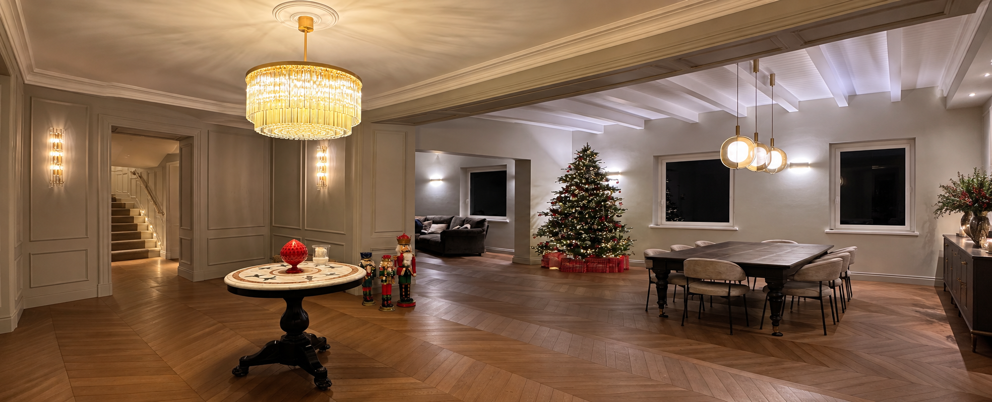 Lusso-TRIEDRI-Murano-SIMOENG-Chandelier-Dorato-BESPOKE-LIGHTING-